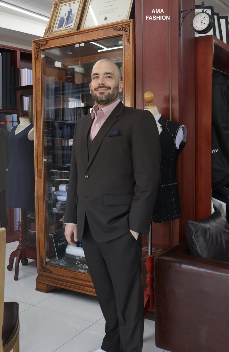 tailorpattaya's tweet image. Experience premium Italian fabric tailored.
#amafashionpattaya #amafashiontailor 
#bespoketailor