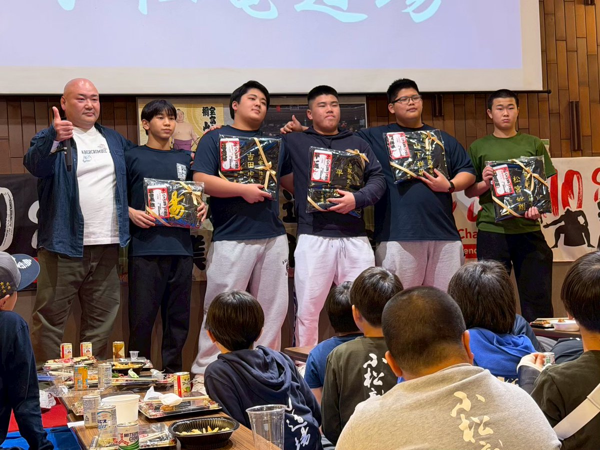 2026「卒門生を祝う会」

 ameblo.jp/komatsuryu2020… 
#平一恋 #山下祥平 #吉田虎太郎 #松宮悠翔 #平田泰雅