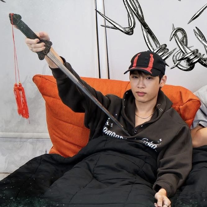 nt 보석 tweet media