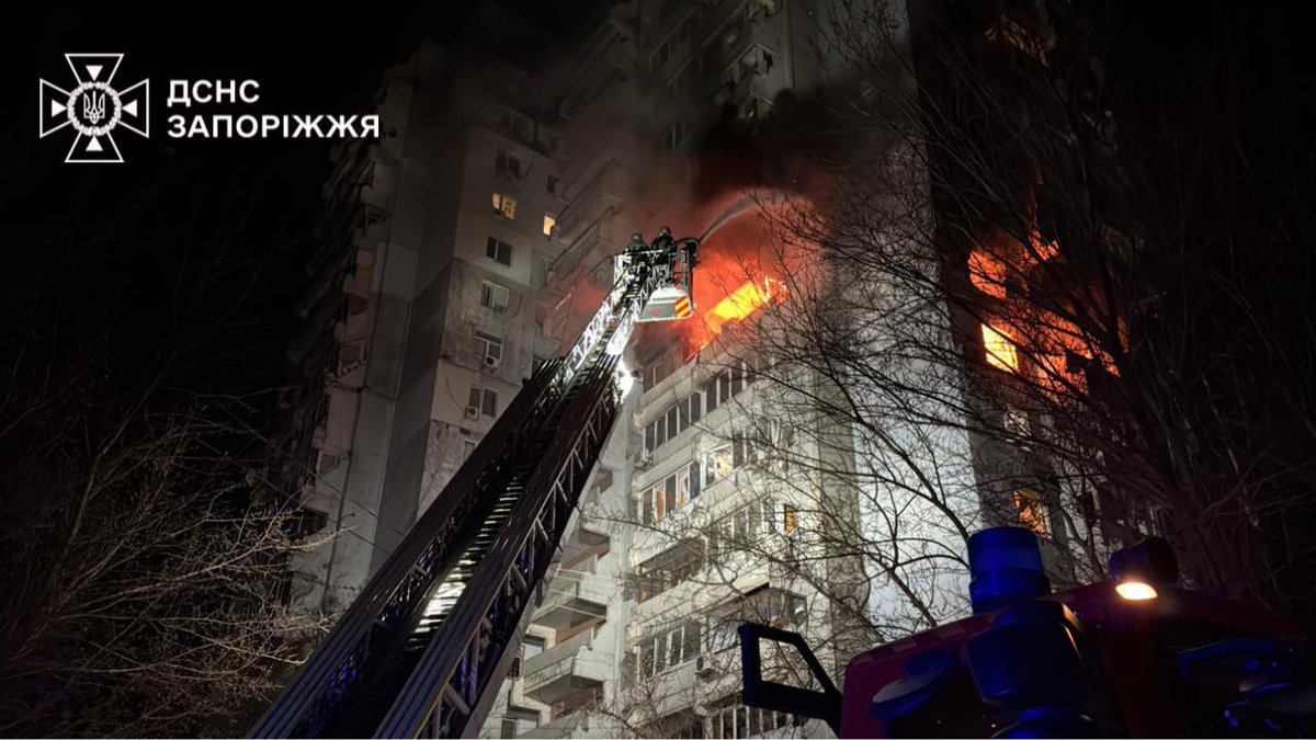 ZelenskyyUa's tweet photo. Тривають відновлювальні роботи після масованої російської атаки вночі в наших регіонах. У Запоріжжі та Полтаві пошкоджені звичайні багатоповерхівки, були пожежі. Майже 40 дронів запустили по Шостці на Сумщині. У Слатиному на Харківщині вдарили дроном по електропоїзду. Загалом пошкодження зафіксовані в 11 областях. Станом на зараз відомо, що чотири людини, на жаль, загинуло під час атаки. Мої співчуття рідним і близьким. Ще десятки поранено, серед них є діти.

Загалом було понад 390 ударних дронів і 34 ракети різних типів – балістичні, крилаті, керовані авіаційні. І ці цифри однозначно говорять про те, що потрібно більше захисту життя від російських ударів. Важливо продовжувати підтримку України. Важливо, щоб усі домовленості щодо ППО виконувалися вчасно. І важливо, щоб Європа змогла виробляти необхідну кількість ракет для ППО, щоб захиститися від будь-яких загроз.

Дякую всім, хто допомагає посилювати захист українського неба!