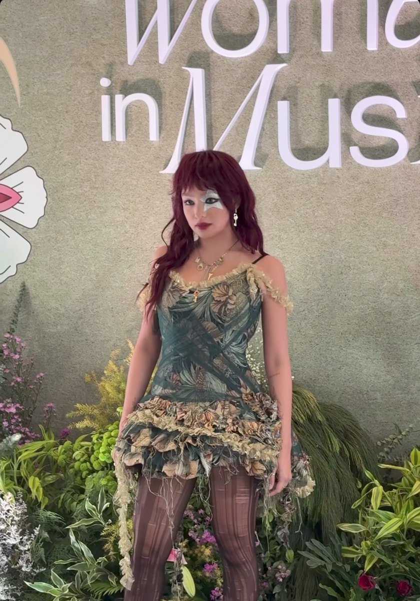 sid ౨ৎ tweet media