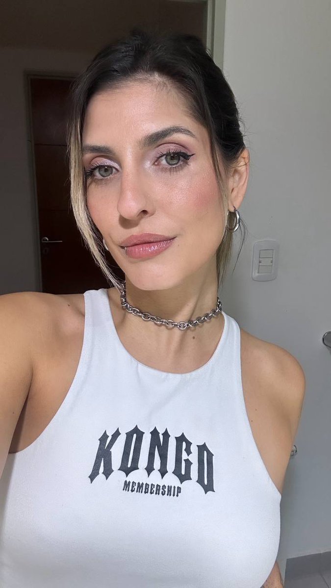 Léa 🌺 tweet media