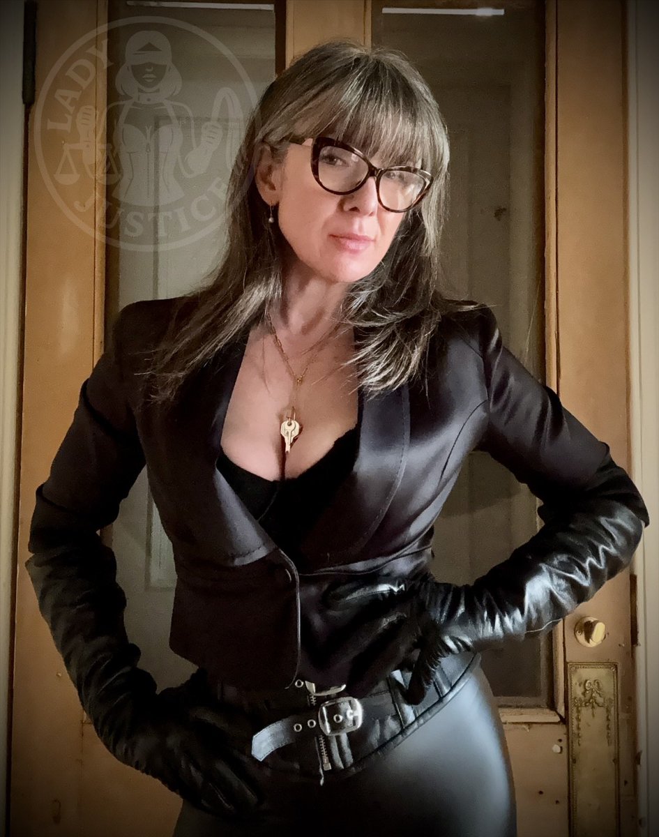 LadyJustice tweet media