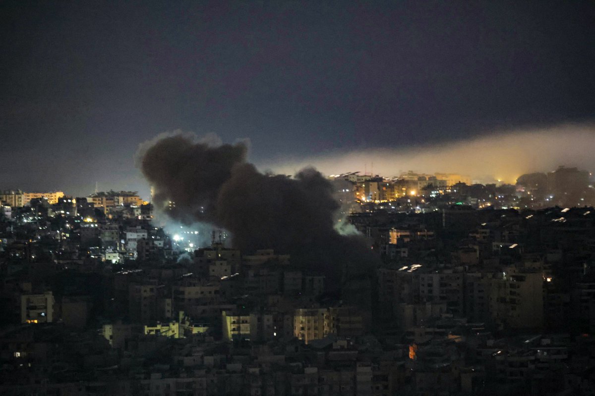 المجلة tweet media