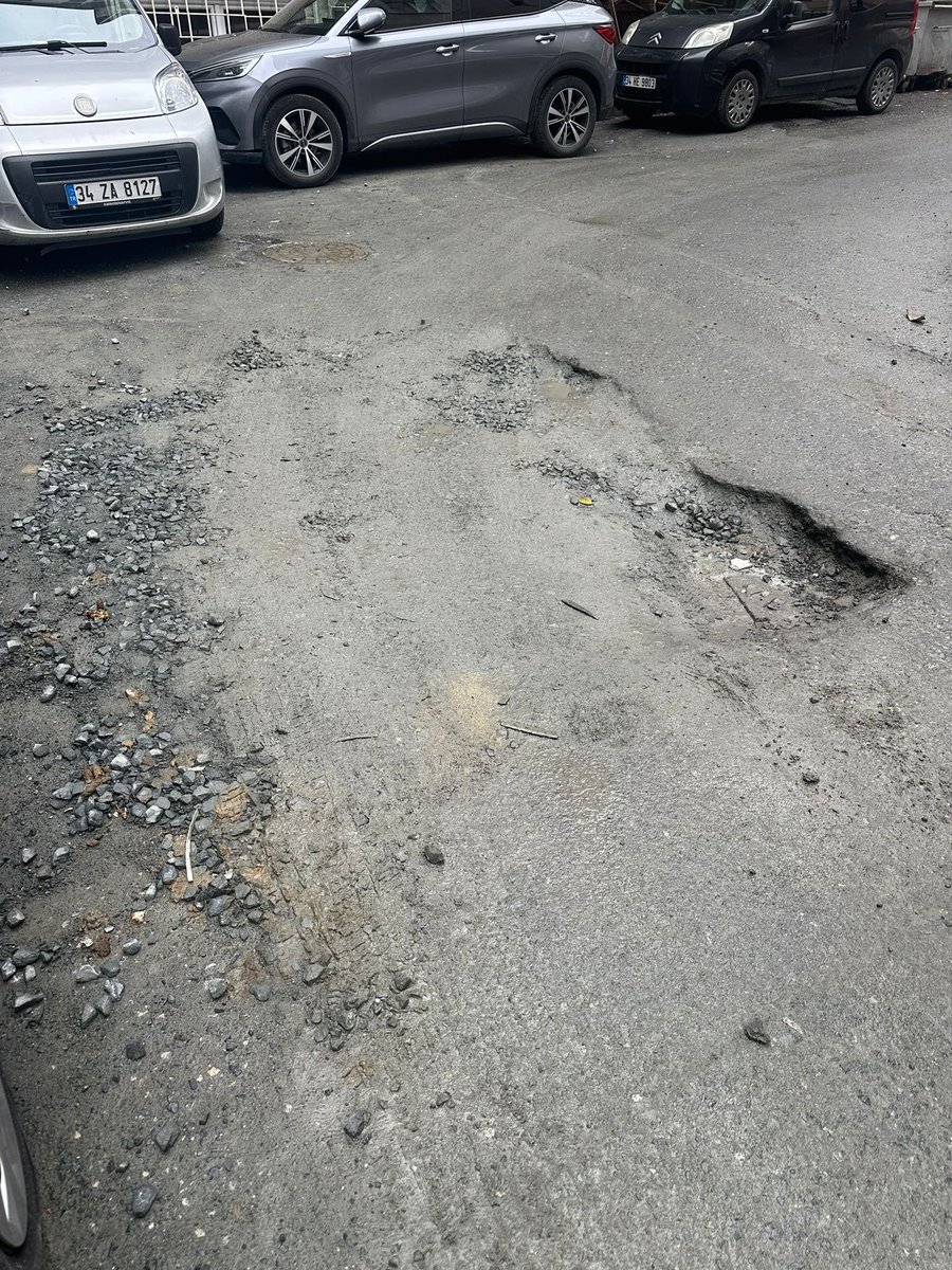 Arizbaba tweet media