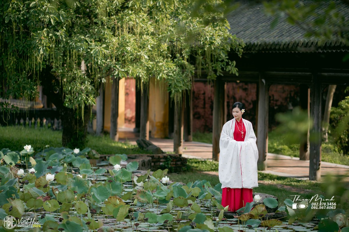 visithue2025's tweet photo. HUẾ - THÁNG BA RỰC RỠ
===
📷 Thiên Minh
---
#visithue #visithuevn #visithuevietnam https://t.co/HD7kw0AJpu