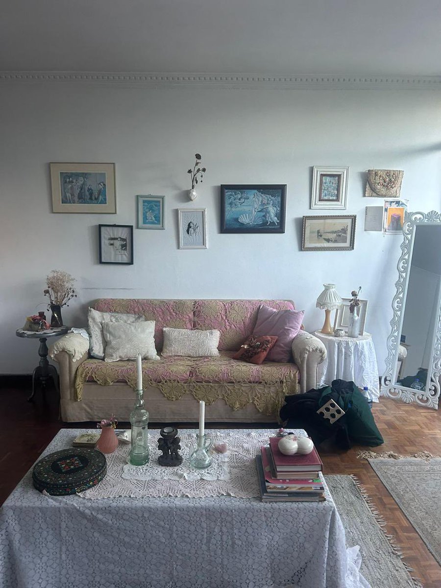 softly lightly tweet media