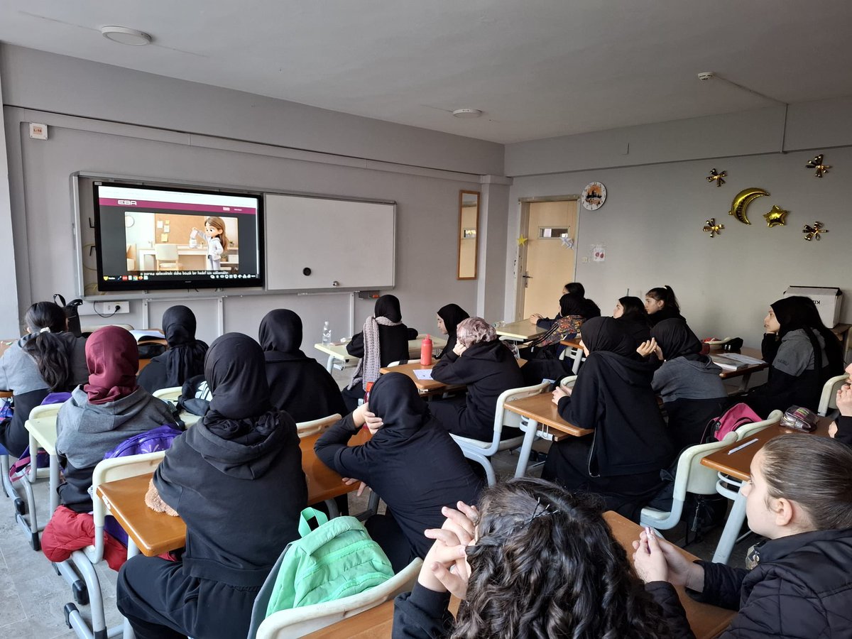 Akçaabat Şehit Samet Uslu Kız Anadolu İmam H.L. tweet media
