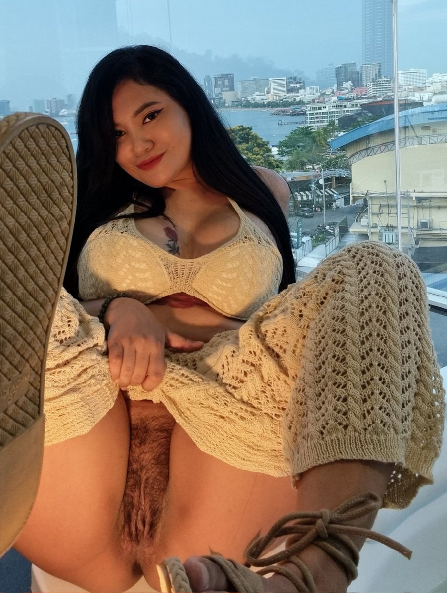 Asianxvlog's tweet photo. Say "hi"
If you really like licking pussy. https://t.co/t8BSORrhpM
