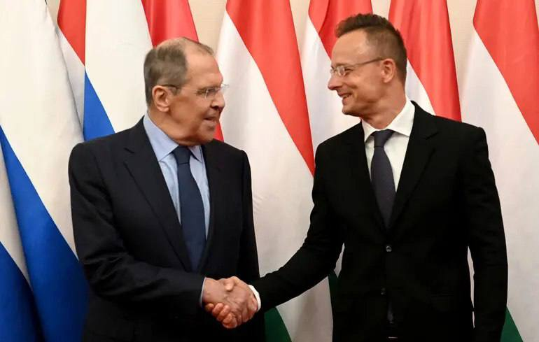 Hungary Gave Moscow Access to Confidential EU Discussions During Szijjarto’s 16 Visits

Orbán’s government has for years provided Moscow with access to EU meetings through physical access by allies and hacking of computer networks. Hungarian Foreign Minister Péter Szijjarto has