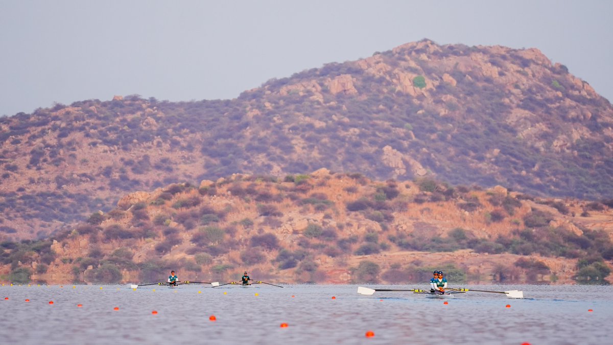 IIS_Vijayanagar's tweet image. Rowing at sunset hits different. 🌥️🚣🏼‍♂️

#TeamIIS #IndianSports #CraftingVictories 🇮🇳