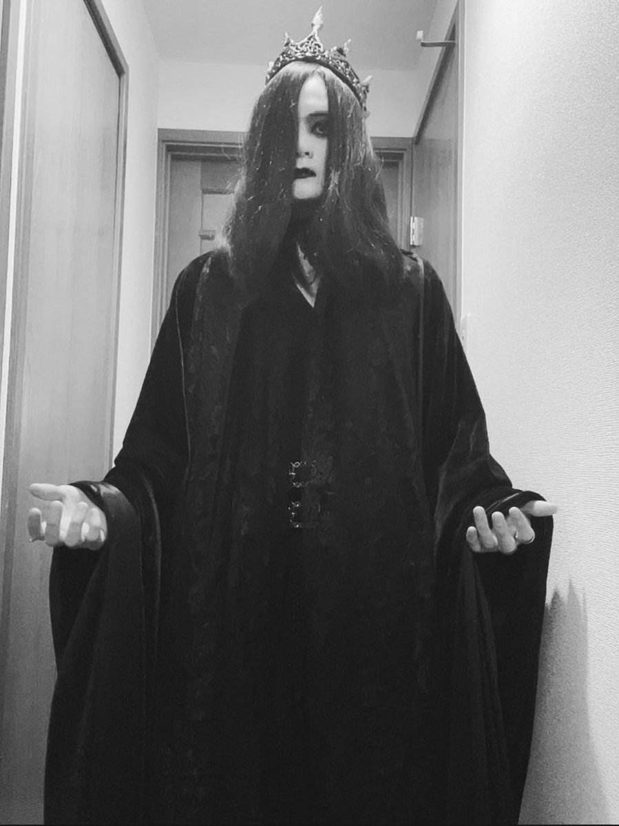 DARK LØRD tweet media