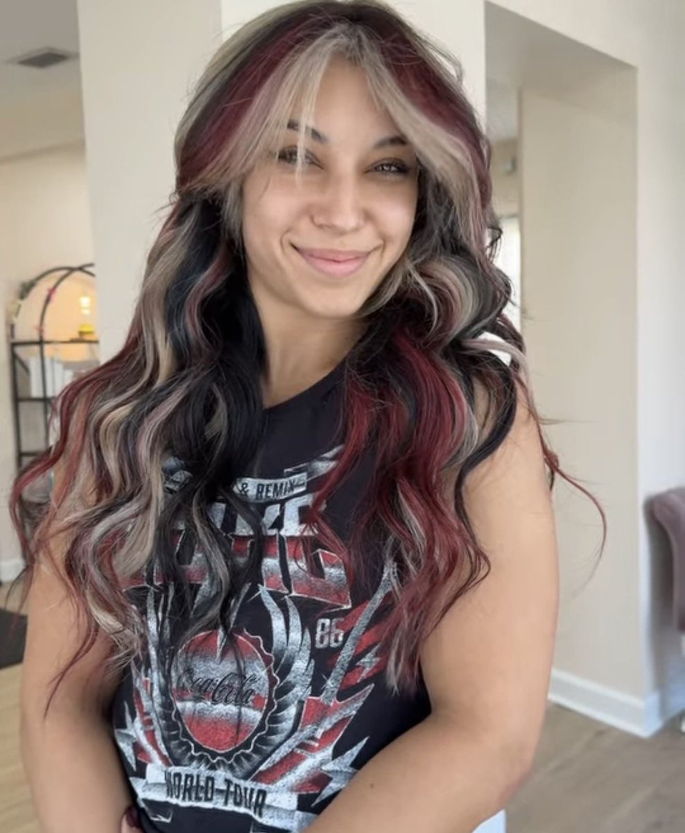 (Not)Thea Hail (Your God) (Fake) tweet media