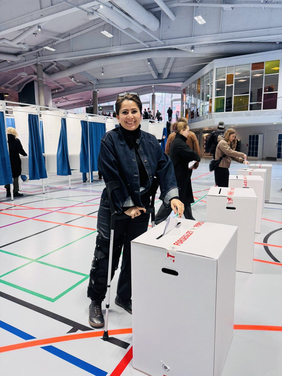 Özlem Sara Cekic tweet media