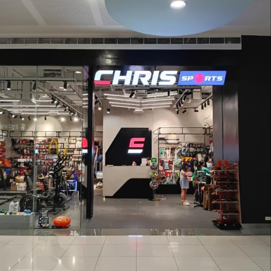 chrissportsph's tweet image. Same Chris Sports you love, now in a better spot.

Visit our new location in SM City Bicutan for performance gear, training equipment, outdoor essentials, and hydration favorites—all in one place.

📍 SM City Bicutan, Parañaque

#ChrisSportsPH #PlayItYourWay #Parañaque #South
