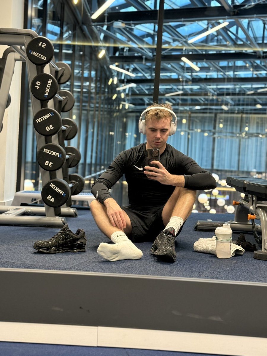 SneakMEN.X. tweet media