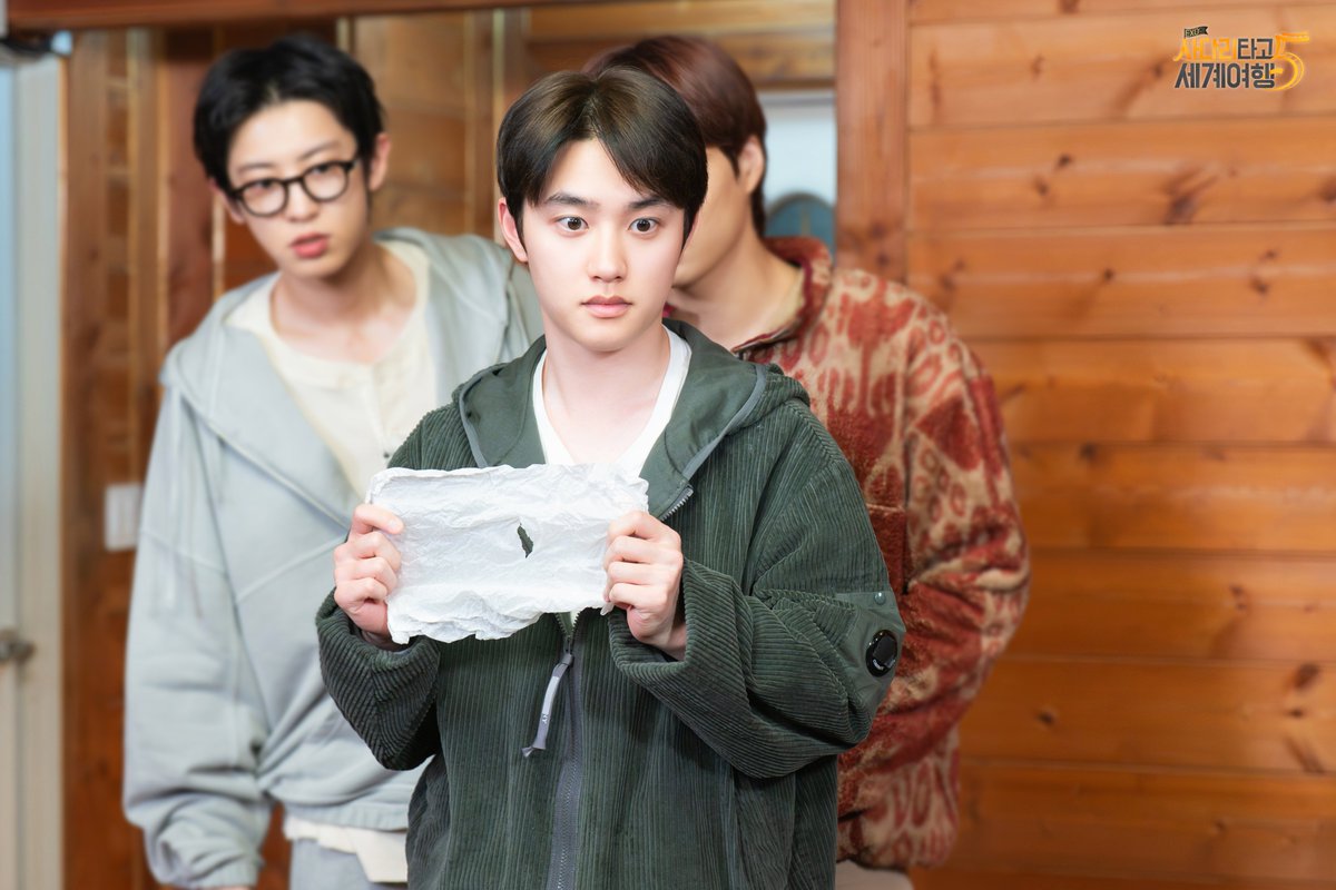 도경수초늦덕의애환 tweet media