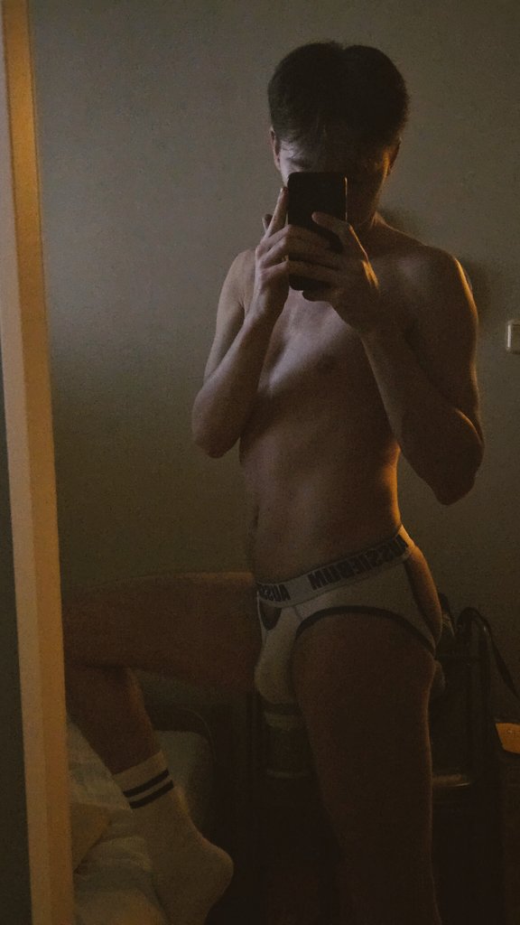 Astiandies tweet media