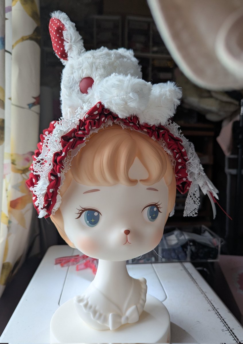 うさぎのっけヘッドドレス
赤×白！水玉！趣味丸出し！の
2ぴょんできました〜
ぜひ見にきてくださいね。

#ゴスロリマーケット #GLM14
出展日:4/4(土)
牧場仕立て
ブース I-19/20壁際です