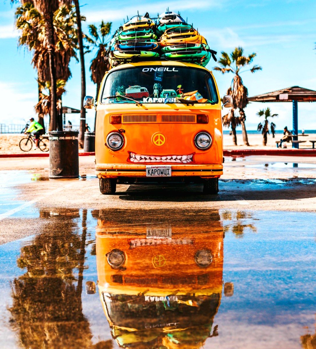 CamperFanPAGE's tweet image. The beach is calling🌴🚎🌊 #BeachLife #VanLife #VolkswagenBus