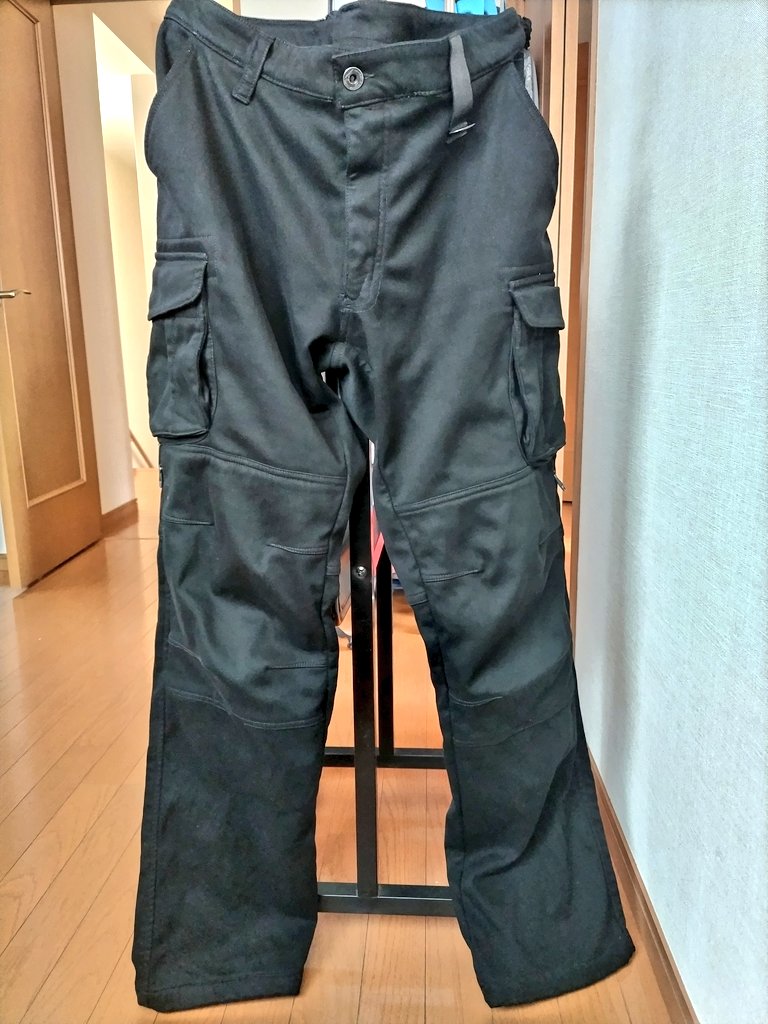 CubとVmaxとakinoriだけど tweet media