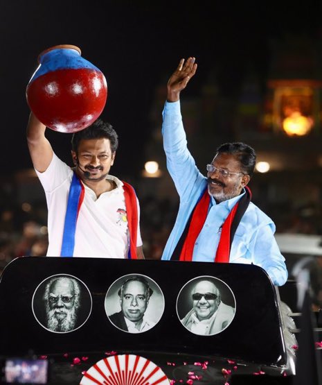 Mr_kodi_2k's tweet photo. 2019ல் தொடங்கிய திமுக–விசிக கூட்டணி, அன்று வெறும் அரசியல் கூட்டணியாக பார்க்க முடிந்தது … அது ஒரு நீண்டகால சமூகப் போராட்டத்தின் தொடர்ச்சியும், கொள்கை மற்றும் உணர்வின் சங்கமம் என்று காலம் மெல்ல இப்போது உணர்த்துகிறது.

“பாசிசத்தை வேரறுப்போம், சனாதனத்தை விரட்டியடிப்போம்” என்ற ஒரே சிந்தனையுடன் உருவான இந்த இணைப்பு, தேர்தல் கணக்குகளை தாண்டி, சமூக நீதி, சமத்துவம், மனித உரிமைகள் ஆகியவற்றை மையமாகக் கொண்ட ஒரு வலுவான அரசியல் சக்தியாக வளர்ந்துள்ளது.

2019 பாராளுமன்றத் தேர்தலில் இருந்து தொடங்கி, 2021 சட்டமன்றத் தேர்தல் வரை — இரு கட்சிகளும் ஒன்றாக நின்று, வெற்றியை மட்டும் நோக்காமல், ஒரு கொள்கை வெற்றியை உருவாக்கின. 

திமுக தலைமையில் ஆட்சி அமைந்தபோது, விசிகக்கு வழங்கப்பட்ட மரியாதையும், இடமும், அவர்கள் குரலுக்கு கொடுக்கப்பட்ட முக்கியத்துவமும் இந்த கூட்டணியின் நேர்மையை காட்டியது.

பல முக்கியமான அரசியல் தருணங்களில் — சமூக நீதி கேள்விகள் எழும்போது, சாதி அடக்குமுறைகள் எதிராக குரல் கொடுக்கும்போது, கல்வி மற்றும் உரிமைகள் குறித்து போராடும்போது — திமுக அதற்கு மதிப்பளித்து பல முடிவுகளை எடுத்தும் உள்ளது . 

அது வெறும் கூட்டணி ஒற்றுமை இல்லை… அது உணர்வு சார்ந்த உறவு.
உணர்வுபூர்வமாகவும் இந்த கூட்டணி பல அழகான தருணங்களை கண்டுள்ளது.

 தலைவர்களுக்கு இடையேயான பரஸ்பர மரியாதை, மேடைகளில் வெளிப்படும் அன்பு, ஒருவரின் போராட்டத்தை மற்றொருவர் தன் போராட்டமாக ஏற்றுக் கொள்வது — இவை எல்லாம் இந்த இணைப்பை அரசியலை தாண்டி மனிதநேய உறவாக மாற்றியிருக்கிறது.

இது “seat-sharing” அரசியல் அல்ல… இது “ideology-sharing”, “emotion-sharing” அரசியல்.

கொள்கையில் உறுதி, போராட்டத்தில் தீவிரம், உறவில் பாசம்  இந்த மூன்றையும் இணைத்துக் கொண்டு நீண்ட காலம் நிலைத்திருக்கும் கூட்டணி அரசியலில் அரிது.

அதனால் தான் திமுக–விசிக கூட்டணி  ஒரு சாதாரண கூட்டணி அல்ல, ஒரு பெருமை. ஒரு முன்மாதிரி. ஒரு வரலாறு.

#VoteForDmkAlliance #வெல்வோம்_ஒன்றாக #தமிழ்நாடு_வெல்லட்டும்