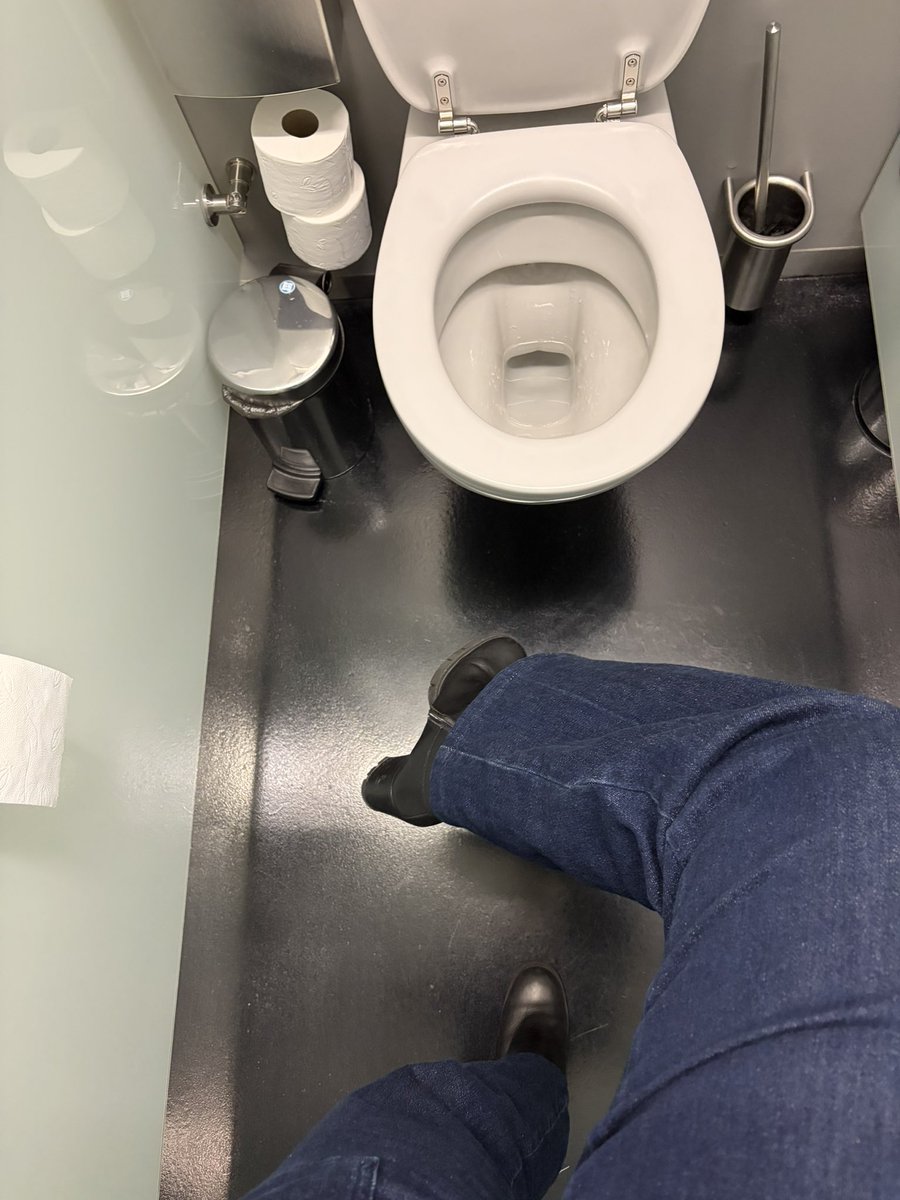 Goddess Chloé tweet media