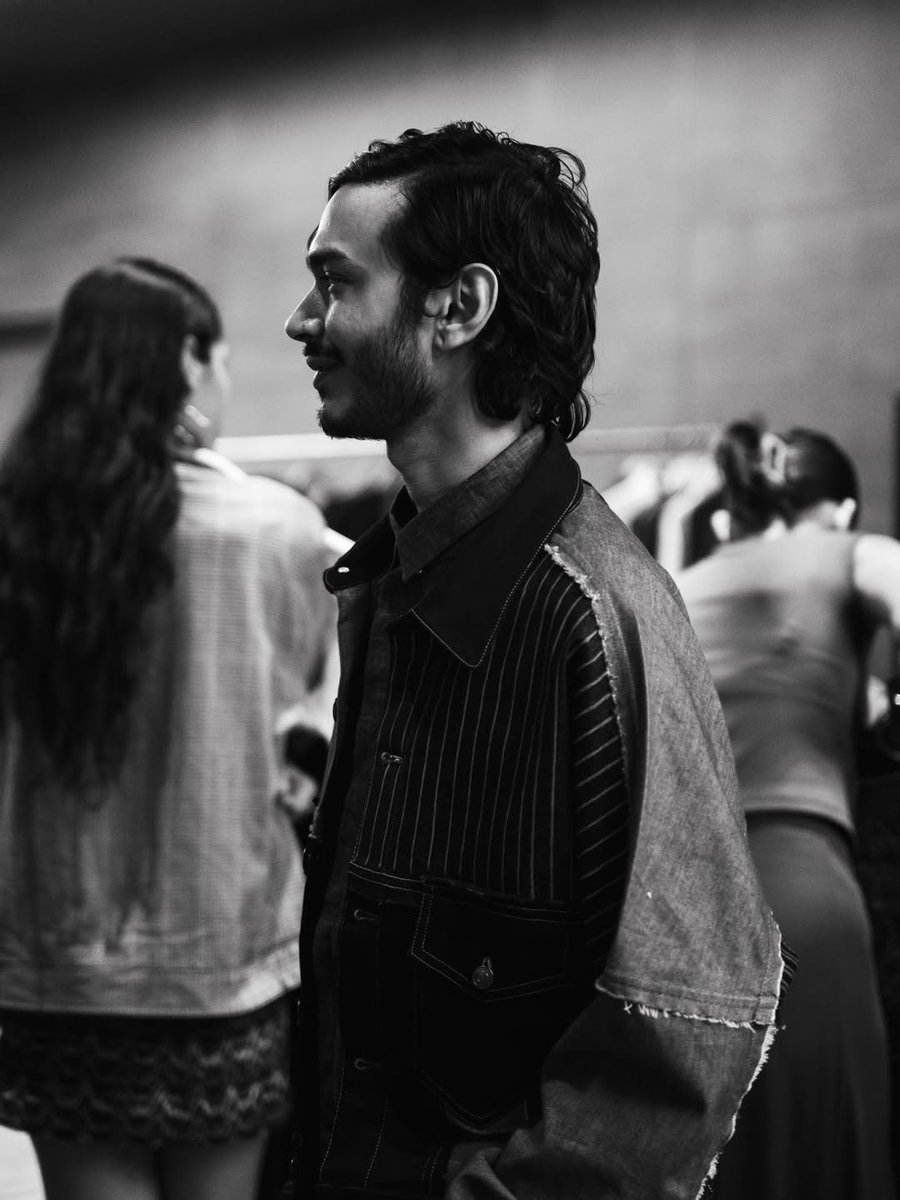 R | Elan tweet media