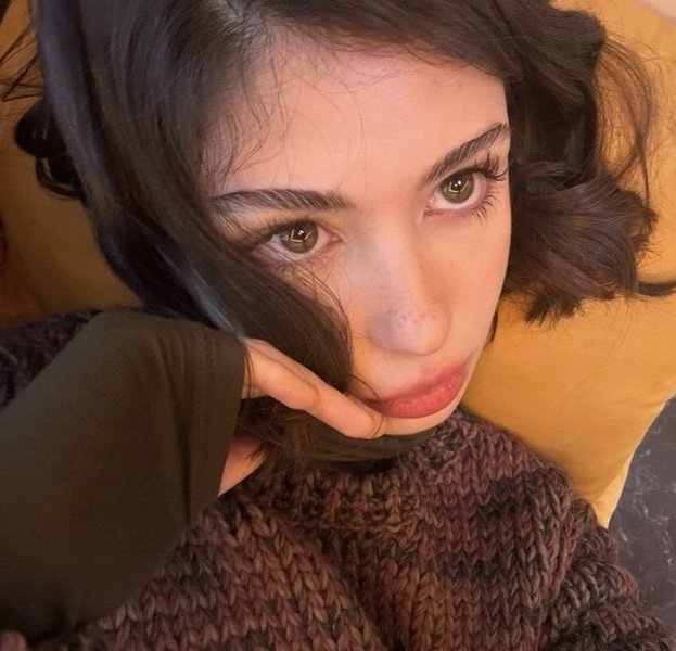 alicé³⁵ tweet media