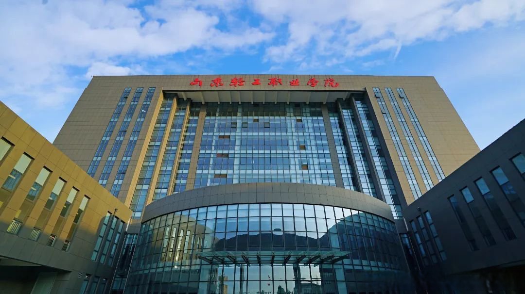 katarina faganel tweet media