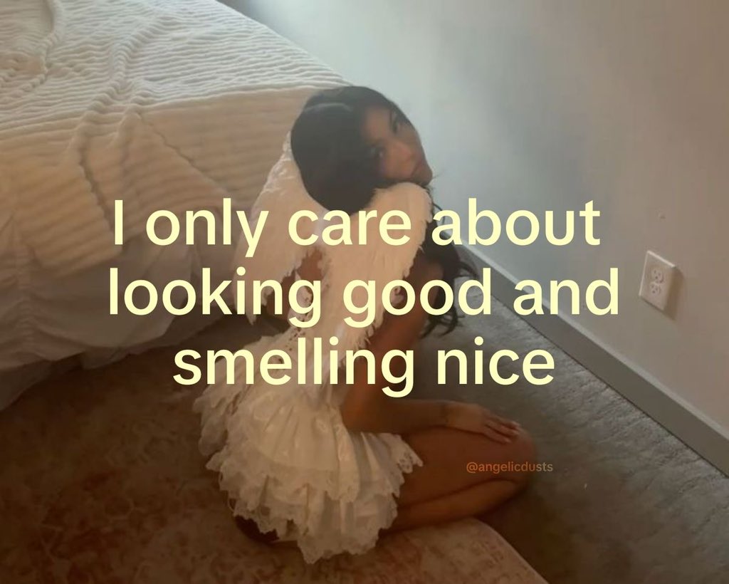 ~auline~ tweet media