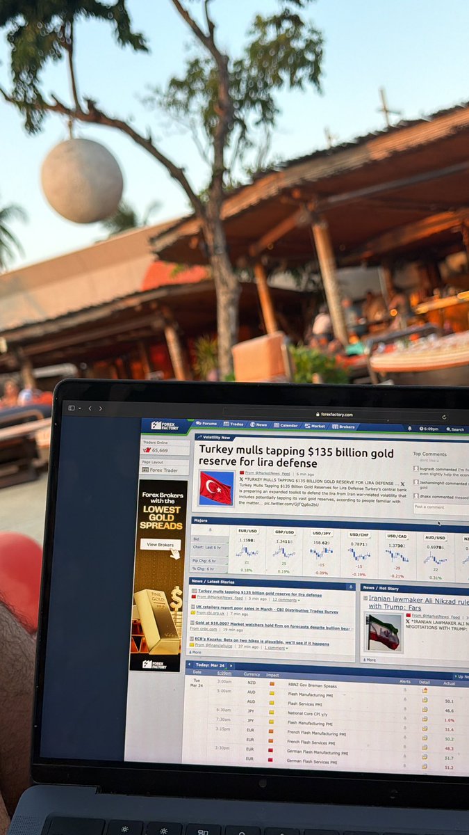 RajaBanks tweet media