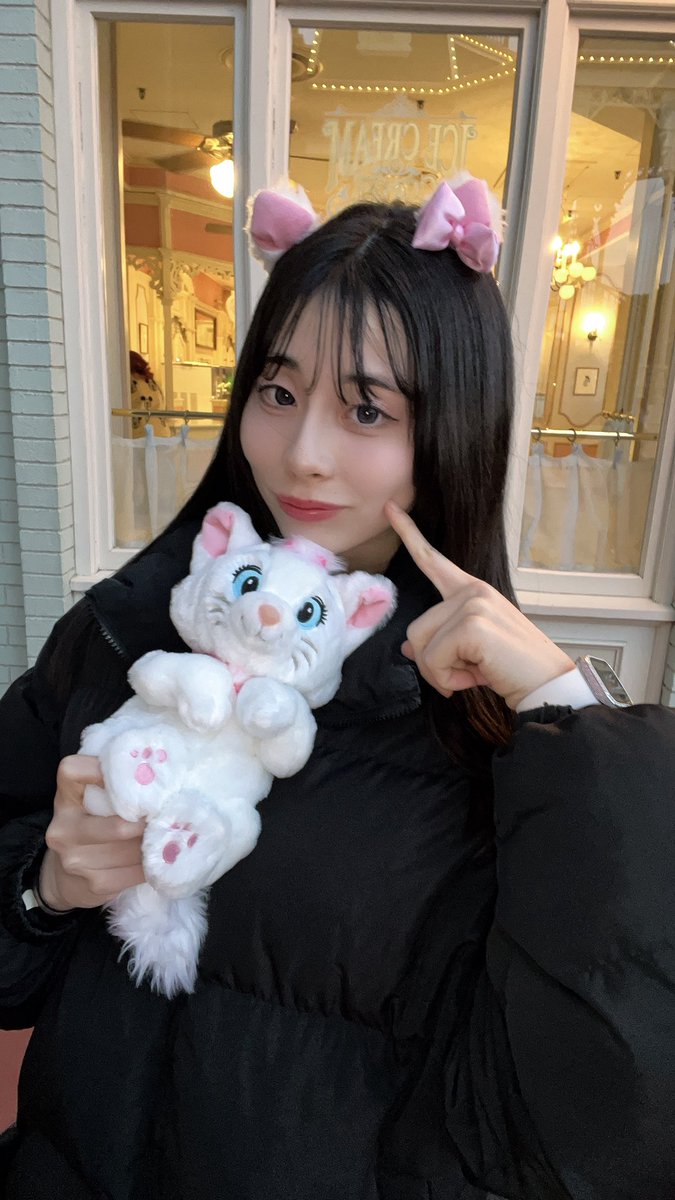 RARE4周年私も満枠にしたいなぁ🥺
4/5私のこともこの機会にとりに来てくれたら嬉しいです♪
ご予約お待ちしてます！

rare-photosession.com/events