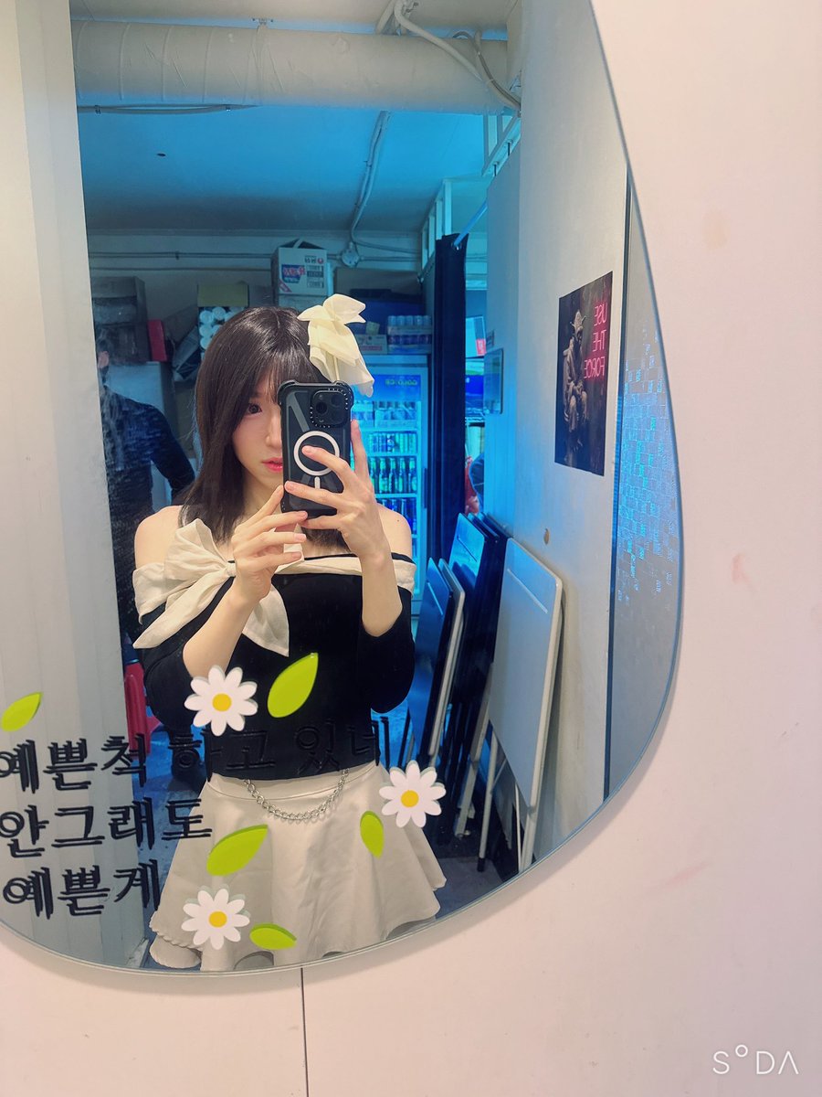 CD규리 tweet media