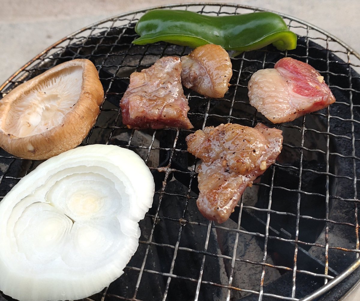 たまお tweet media