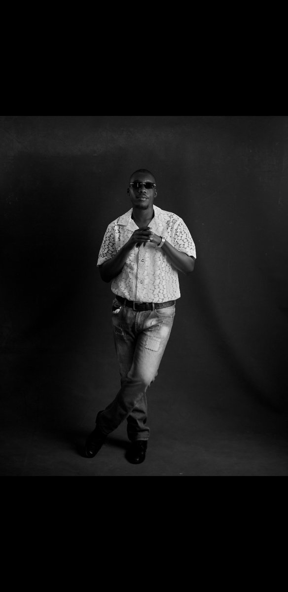 DAYO BADMOS tweet media