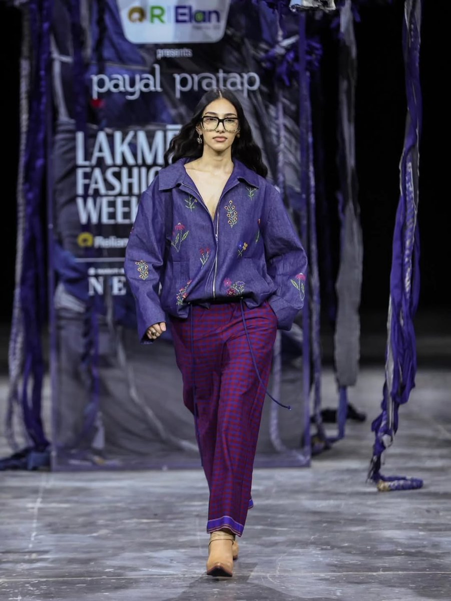 R | Elan tweet media