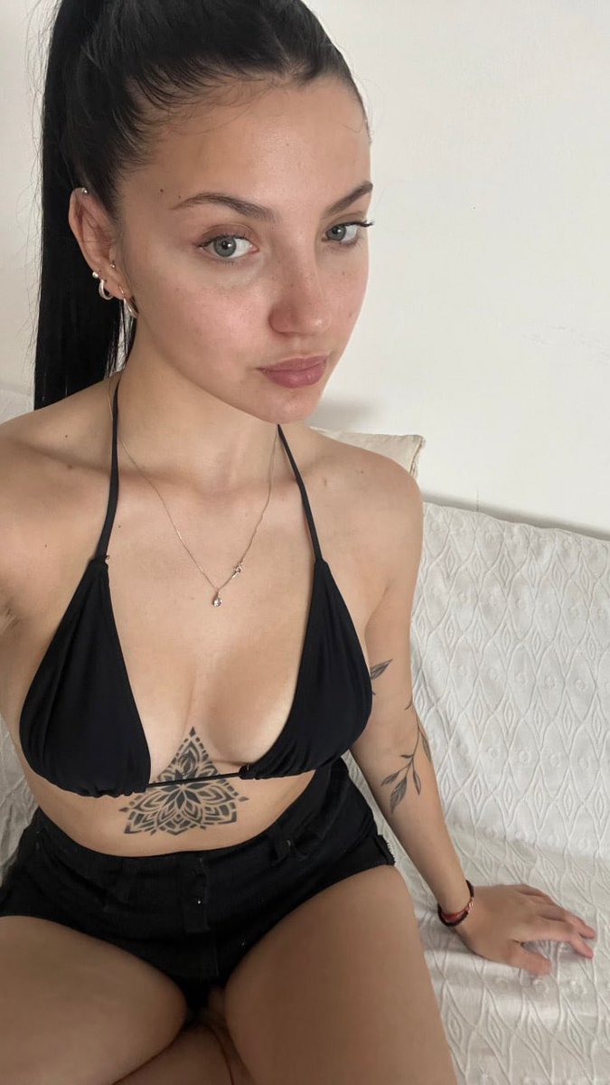 millieebr0wn's tweet photo. hey, is it big 🥹 https://t.co/VSJBQ5xRLa