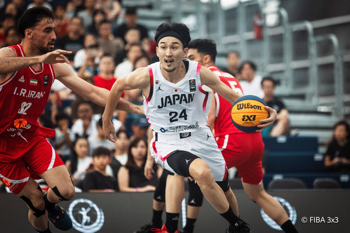 FLY Magazine tweet media