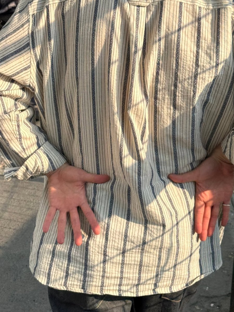 그많고많은셀카들중에 이게 제일 좋다고 하면 어쩔래………………………………………………… 아…………. 관넴이ㅜ이러시면 손콤잇는여자 죽죠