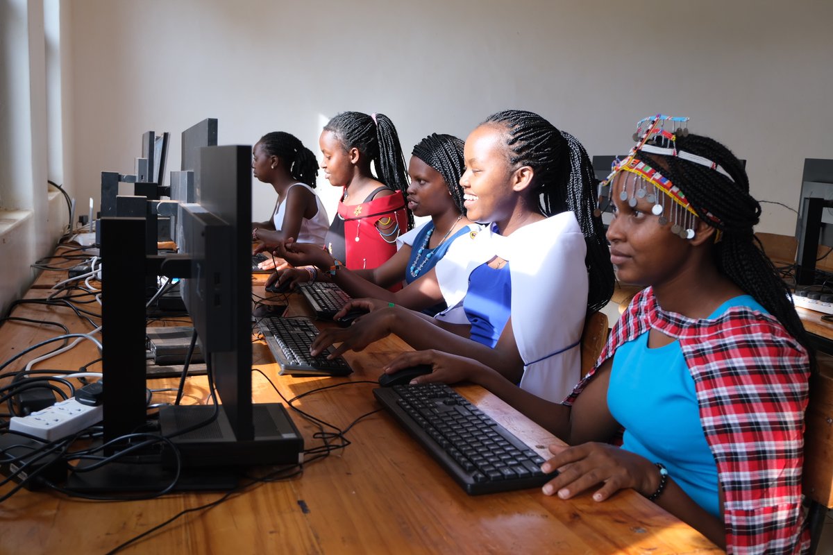 Nice Place Foundation tweet media