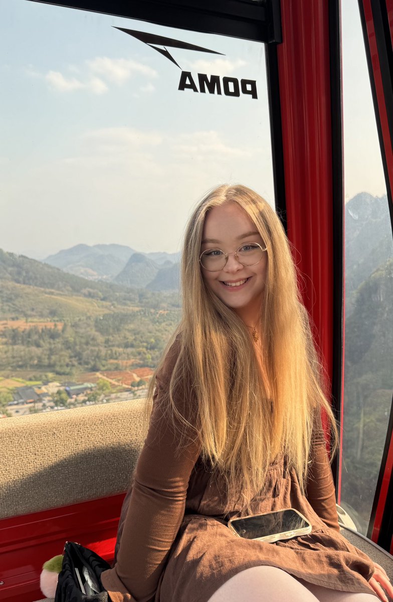 ellen 🫧 tweet media