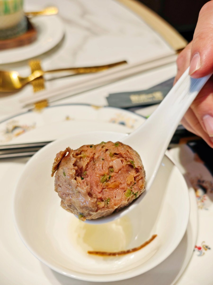 alexandra tweet media