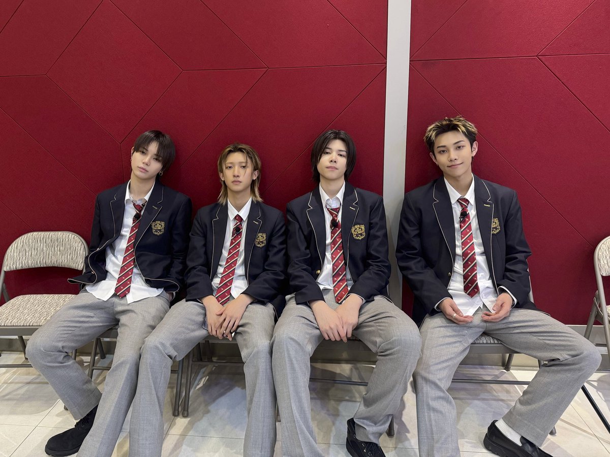 Legendary spitter, 김률 ──★ ˙ tweet media