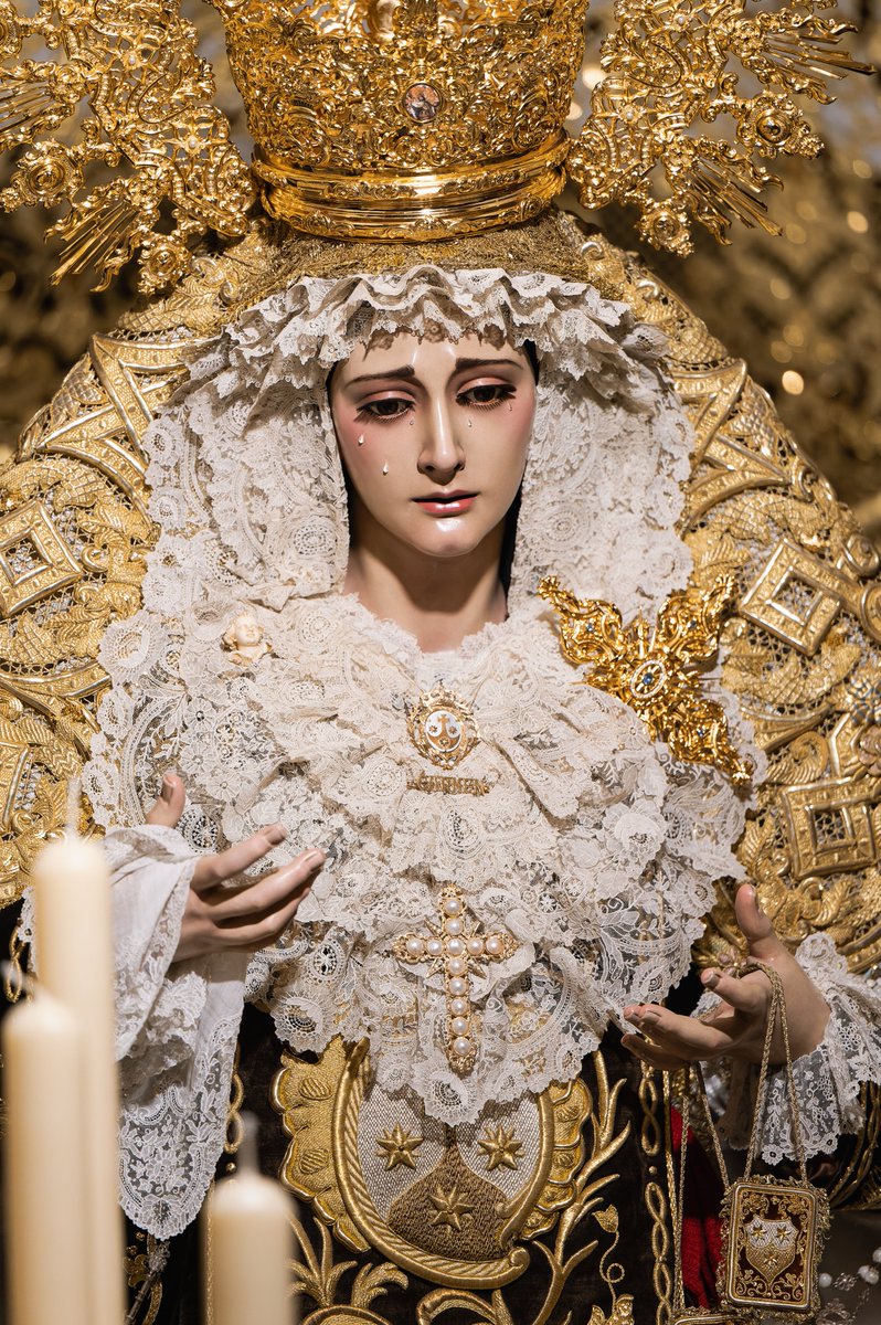 Hdad_del_Carmen's tweet photo. Subía desde el mar una nubecita no más grande que la palma de la mano…

La Virgen del Carmen ya se encuentra bajo su palio.

La ansiada espera va llegando a su fin.

#ElCarmen26 https://t.co/uvzGWN1Fcw