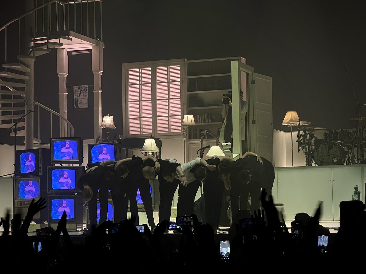 kirst ⎕ tweet media