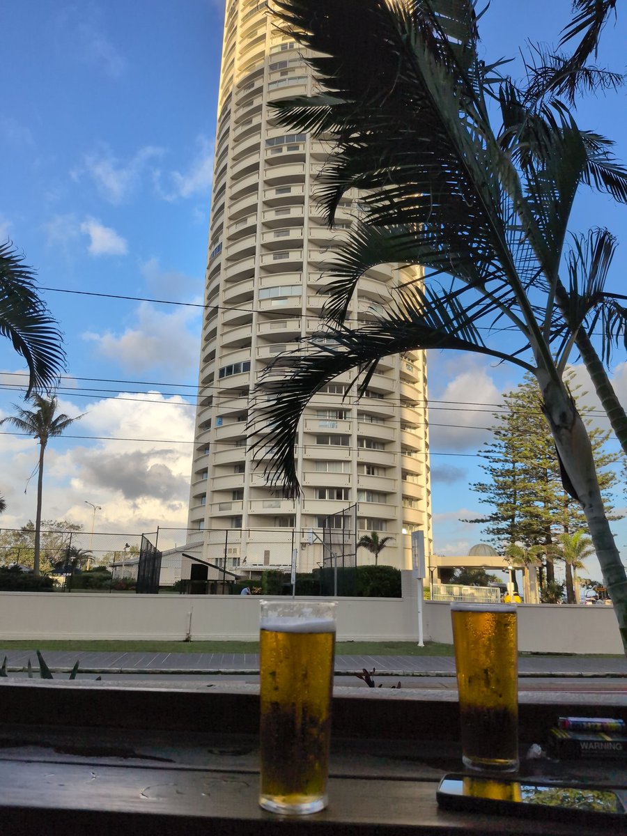 Warwick Anderson tweet media