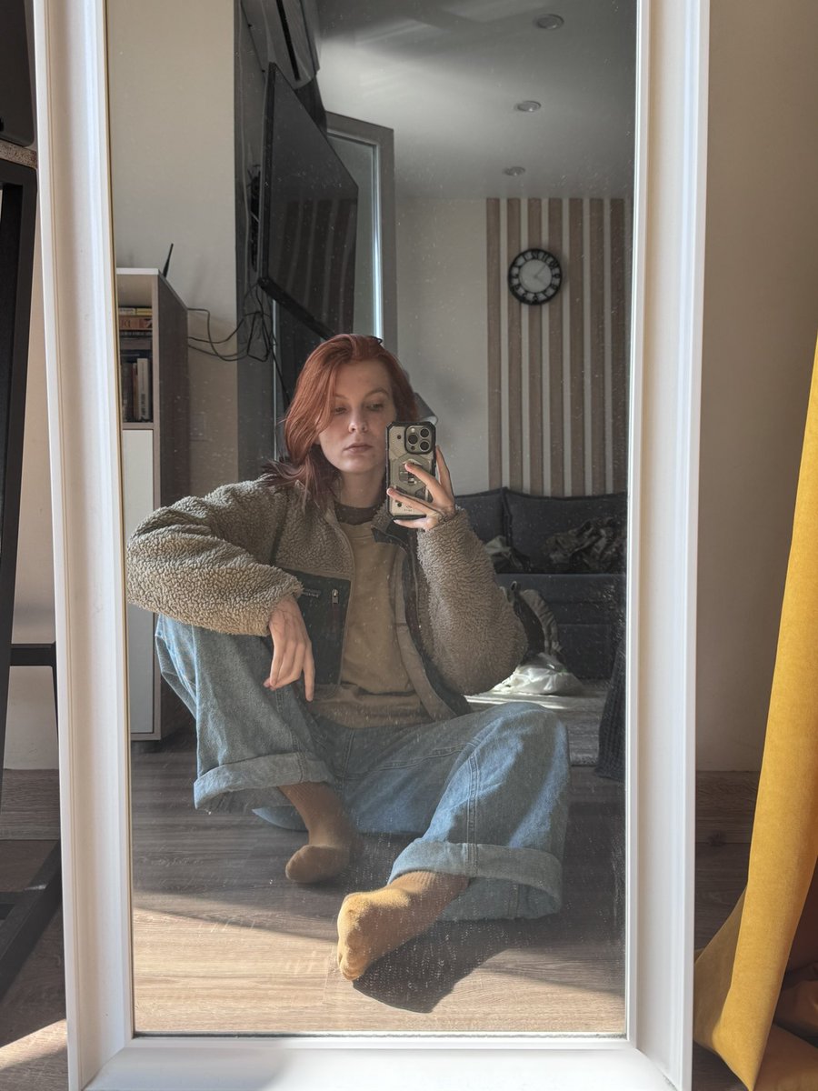 нінкасі tweet media