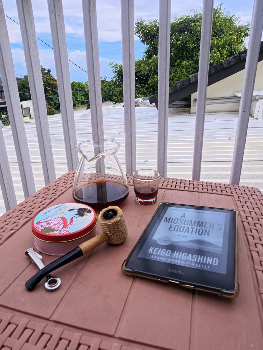 unorthobook's tweet photo. Continuing my keigo's (with a pipe and specialty coffee) https://t.co/AWf4jnkMuv