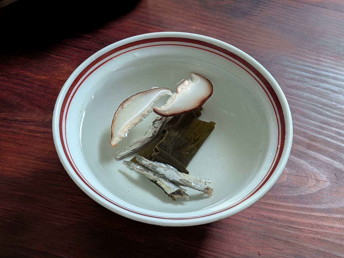 くもあけ tweet media